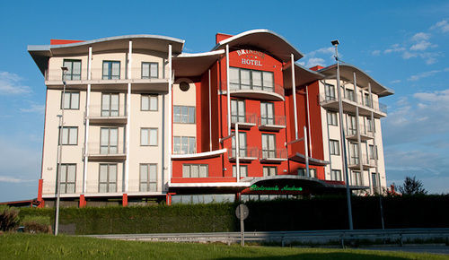 Hotel Brindor Poirino Exterior photo